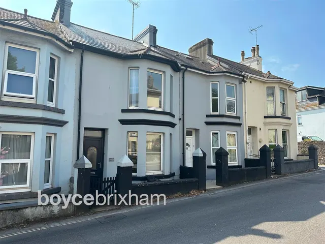 Burton Street, Brixham, photo 1