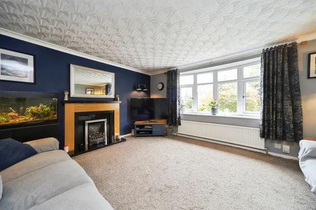 Photo 2 — Harcourt Avenue, Thornton, Bradford