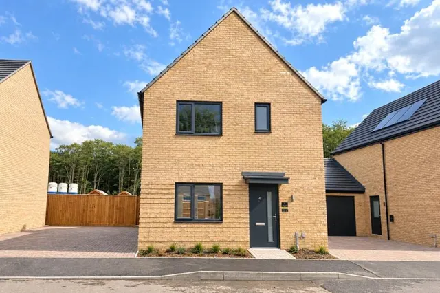 The Bookham, Elmstead, RG40, photo 2