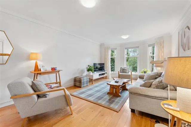Photo 3 — 7F Hughenden Gardens, Hyndland, G12 9XW