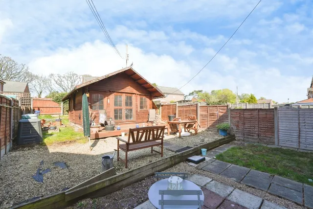 Photo 2 — Bradfords Close, Newent, Gloucestershire, GL18