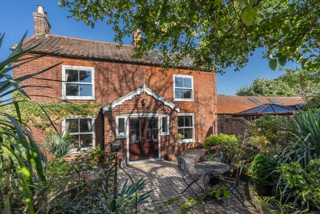 4 bedroom house, The Street, North Walsham, NR28