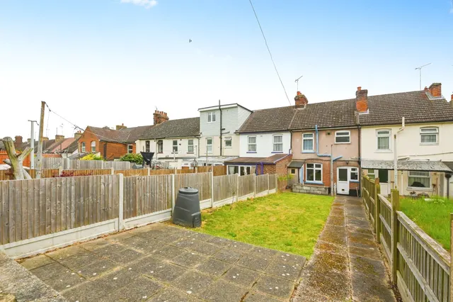 Photo 3 — Una Road, Harwich