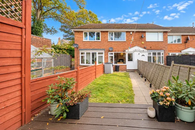 Warrels Court, Leeds, LS13, photo 1
