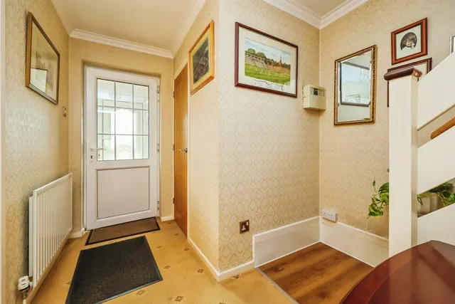 Fairway Drive, Nottingham, NG6, photo 3