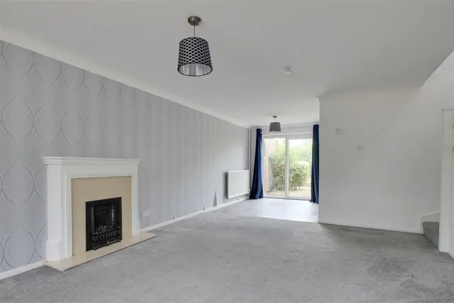 Photo 2 — Ferndale Walk, Angmering, Littlehampton