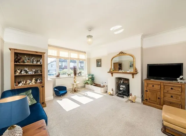 Photo 2 — Chiltern Drive, Surbiton, KT5
