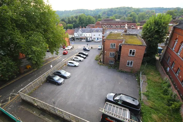 Easton Street, High Wycombe, HP11, photo 1