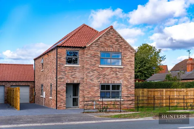New Road, Brandesburton, YO25, photo 1