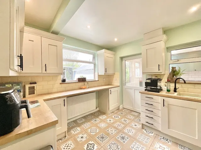 Milton Drive, Wistaston, CW2, photo 2
