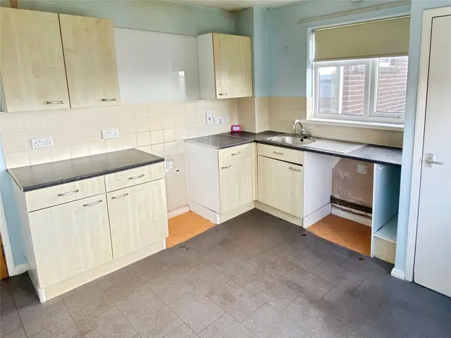 Cardigan Close, Soothill, WF17, photo 2
