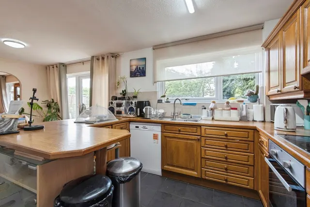 Photo 3 — Netley Dell, Letchworth Garden City, Hertfordshire, SG6