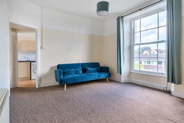Southfield Road, Cotham, BS6, photo 3