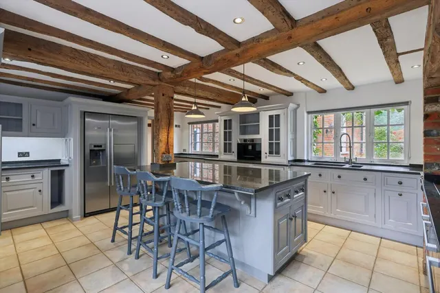 Elvedon Road, Cobham, KT11, photo 2