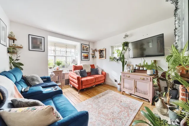 Photo 2 — Claygate Lane, Thames Ditton, KT7