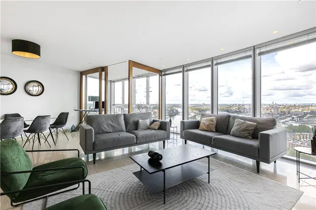 St. George Wharf, London, SW8, photo 1