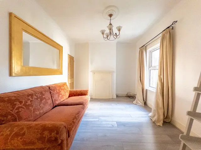 Photo 3 — Bassant Road, Plumstead, London, SE18 2NP