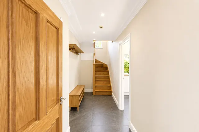 Chestnut Way, Godalming, GU7, photo 2