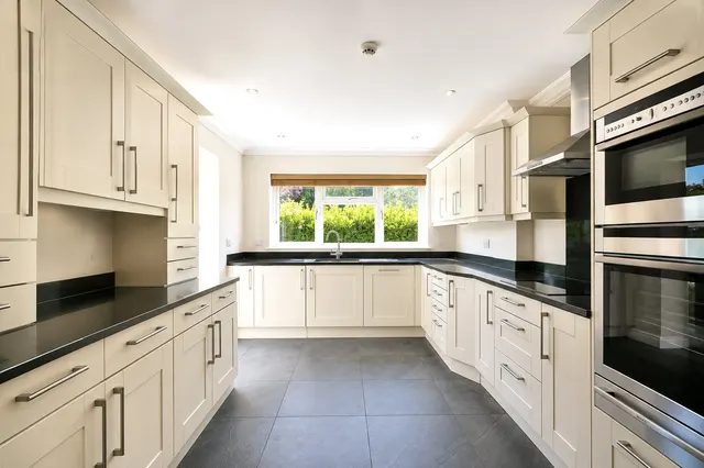Chestnut Way, Godalming, GU7, photo 3