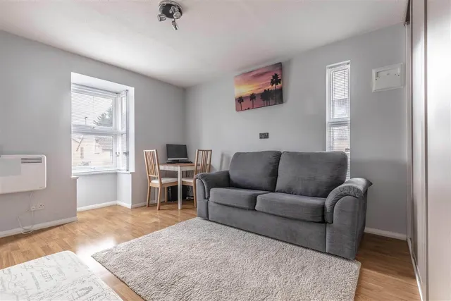 Photo 2 — 23 Holmlea Road, Datchet, Berkshire, SL3 9HG