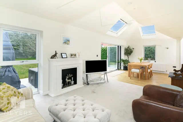 Highfield Road, Ringwood, BH24, photo 3