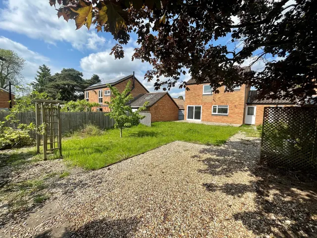 Cedar Close, Raf Lakenheath, IP27, photo 2