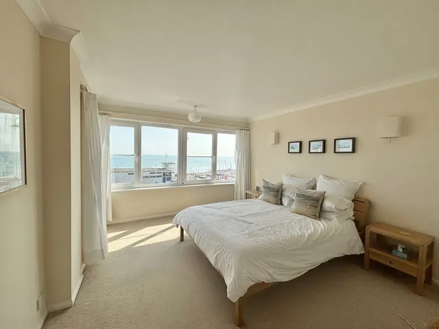 Photo 3 — Glyne Hall, Bexhill-On-Sea