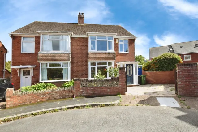 Hanover Close, photo 1