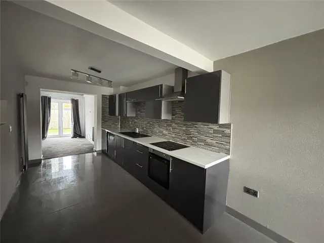 Evergreen Avenue, Horwich, BL6, photo 3