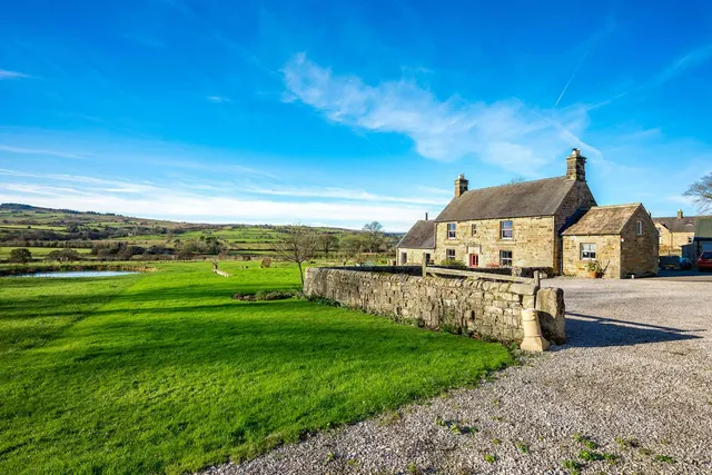 The Brund, Buxton, Staffordshire, SK17 0HP, photo 1