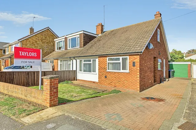 Grafton Way, Northampton, NN5, photo 1