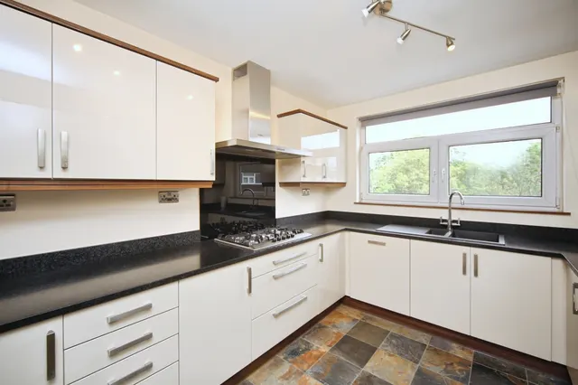Riverside Drive, Solihull, B91, photo 3