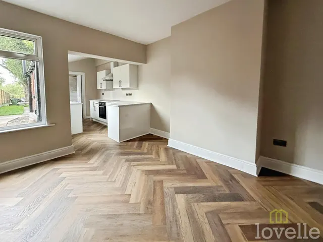 St. Catherines Grove, Lincoln, LN5, photo 3
