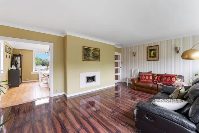Photo 3 — Kirkvale Drive, Newton Mearns