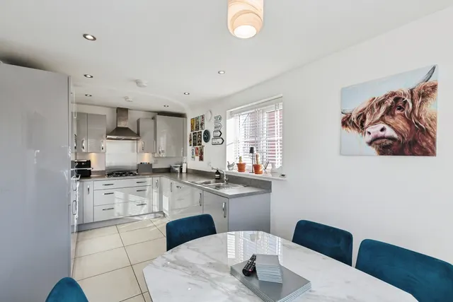 Falcon Avenue, Thornton-Cleveleys, FY5, photo 3