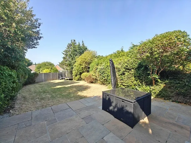 Sway, Lymington, photo 2