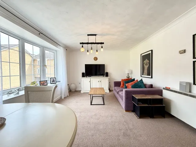 Wetherby ~ Leconfield Court, LS22, photo 3