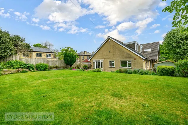 Thornhill Road, Edgerton, HD3, photo 2
