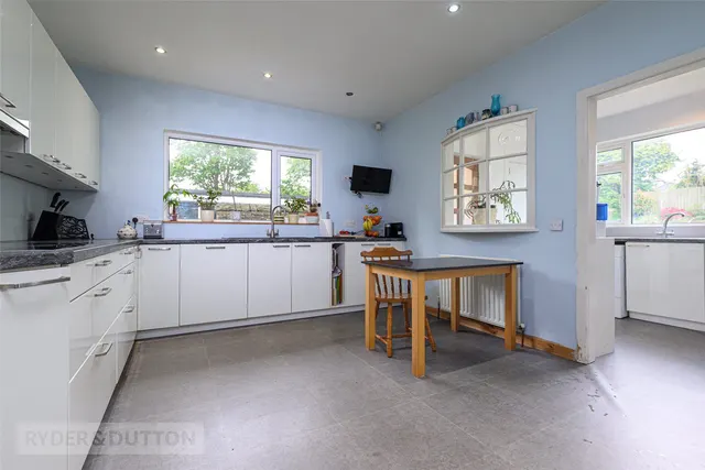 Thornhill Road, Edgerton, HD3, photo 3