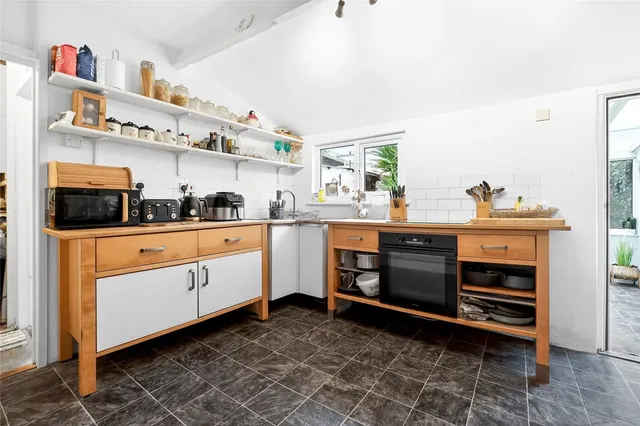 Carnarthen Road, Camborne, TR14, photo 3