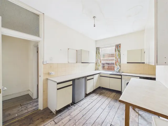 Photo 3 — 83, West Street, Old Market, Bristol, BS2 0BX