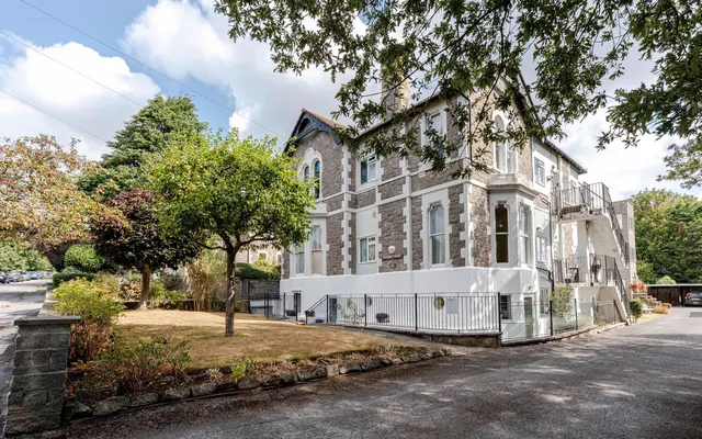 Munscroft Court, Ashcombe, BS23, photo 1