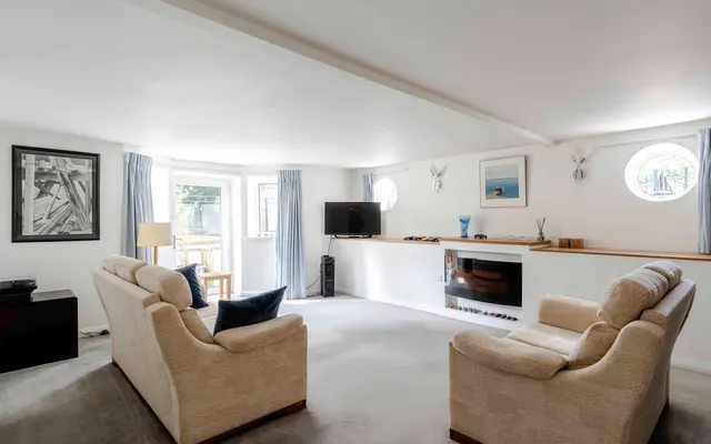 Munscroft Court, Ashcombe, BS23, photo 3