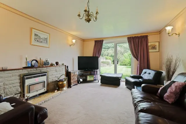 Photo 2 — Crimicar Drive, Fulwood, Sheffield