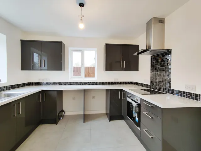 Sutton Crescent, Freethorpe, NORWICH, photo 1