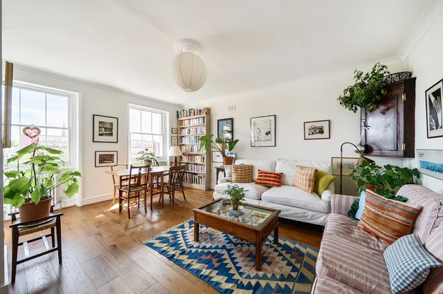 2 bedroom flat — Brondesbury Villas, Queens Park, London, NW6