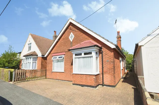 College Road, Braintree, CM7, photo 1