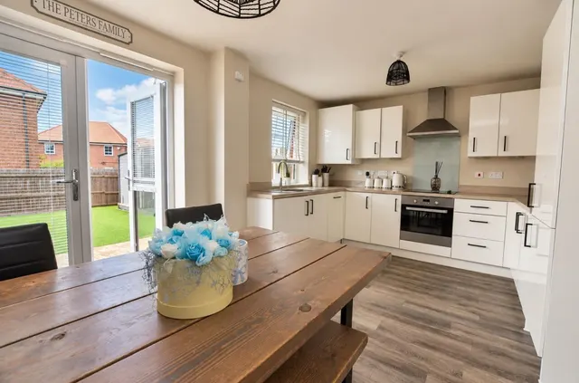 Kipling Way, Overstone, photo 3