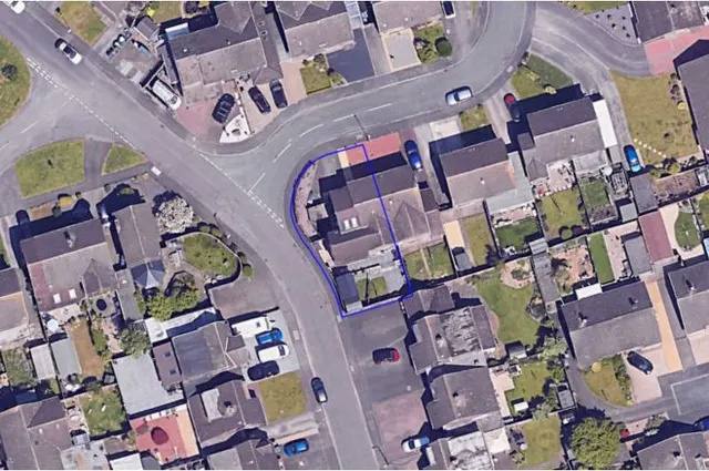 Photo 3 — Warwick Close, Burton-On-Trent
