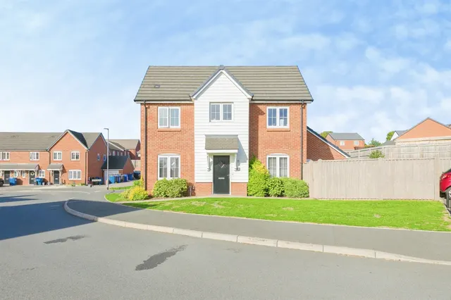 Meadow Way, Tamworth, B79, photo 1
